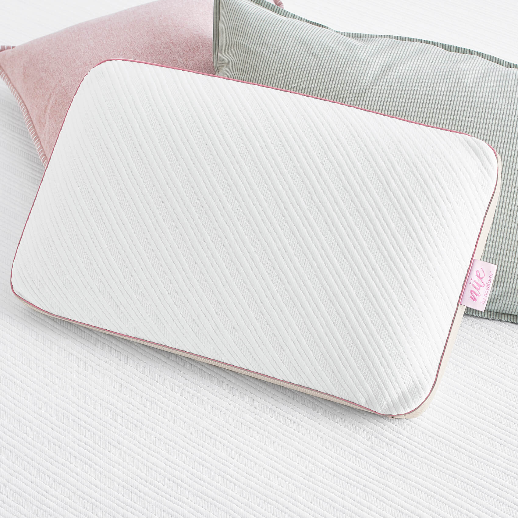 reversible support pillow with gel memory foam